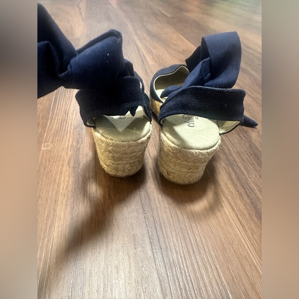 ChildrenChic Elegant Navy Espadrille with Ribbon Detail - Picture 5 of 8